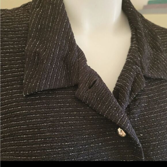 Vintage glam shimmer button up top with open back - Picture 3 of 5